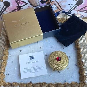 RARE COLLECTORS VINTAGE ESTEE LAUDER “RED SEA” TRANSLUCENT COMPACT- New in box